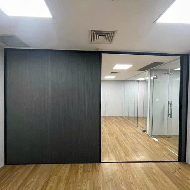 vach-ngan-van-phong-lam-viec